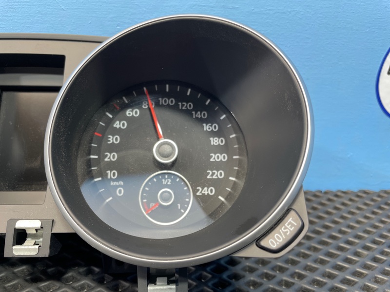 Панель приборов, 3000 рублей, Санкт-Петербург