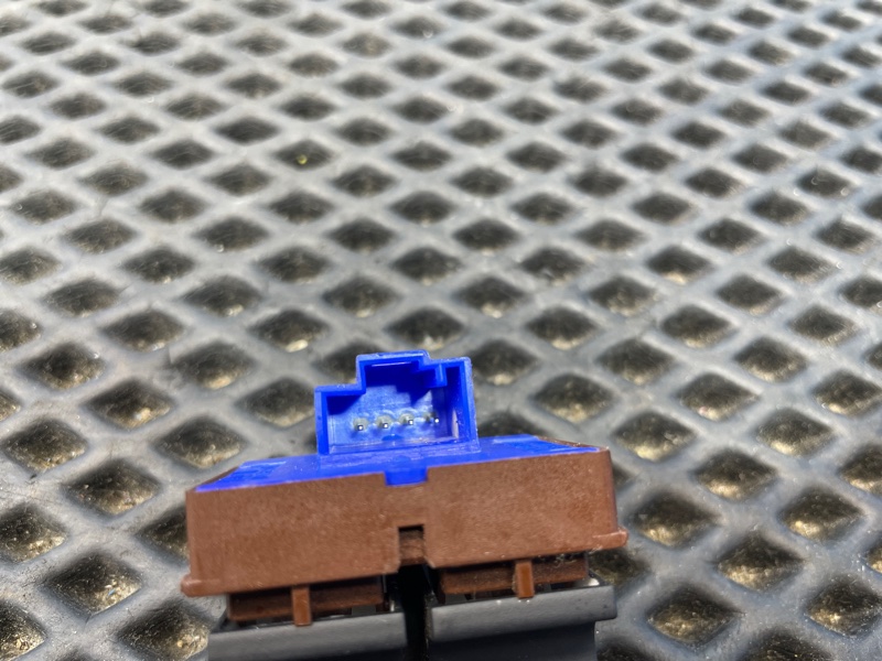 Кнопка открывания багажника, 1000 рублей, Санкт-Петербург