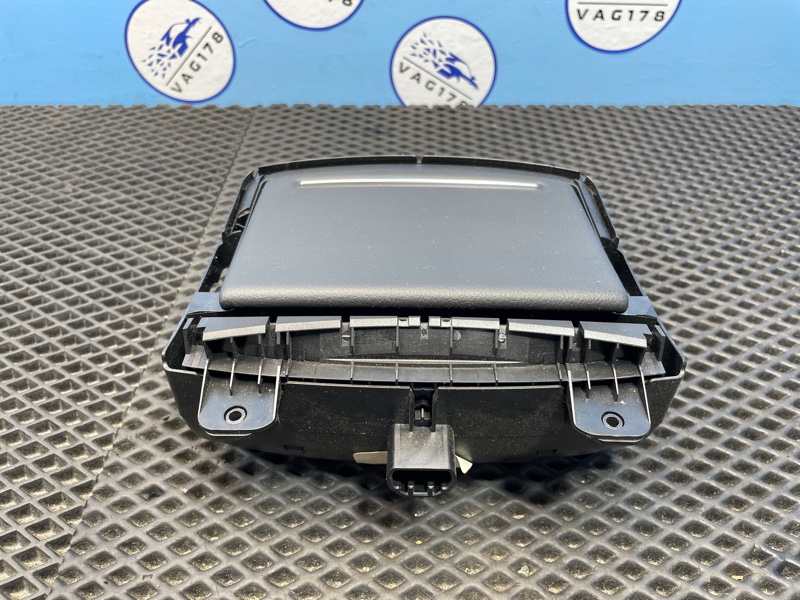 Подстаканник, 1000 рублей, Санкт-Петербург