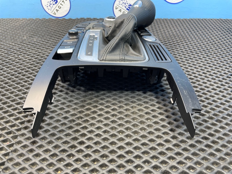 Блок кнопок, 2000 рублей, Санкт-Петербург