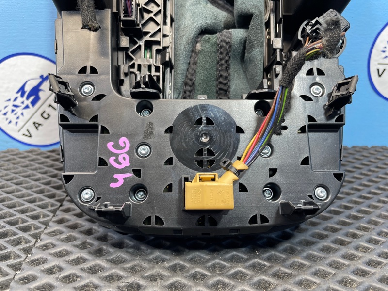 Блок кнопок, 2000 рублей, Санкт-Петербург