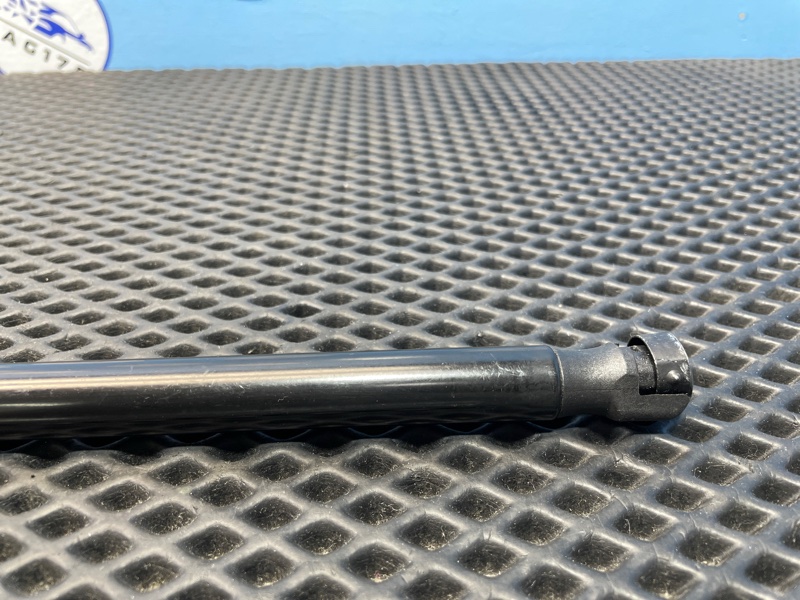 Амортизатор капота, 1000 рублей, Санкт-Петербург