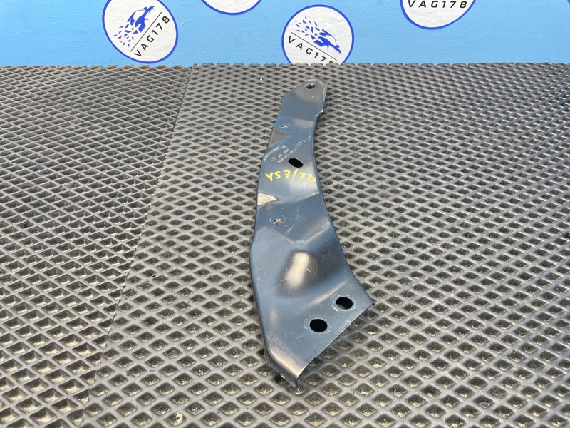 Кронштейн панели, 1000 рублей, Санкт-Петербург