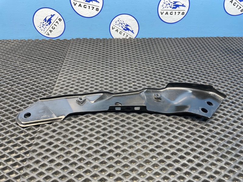 Кронштейн панели, 1000 рублей, Санкт-Петербург