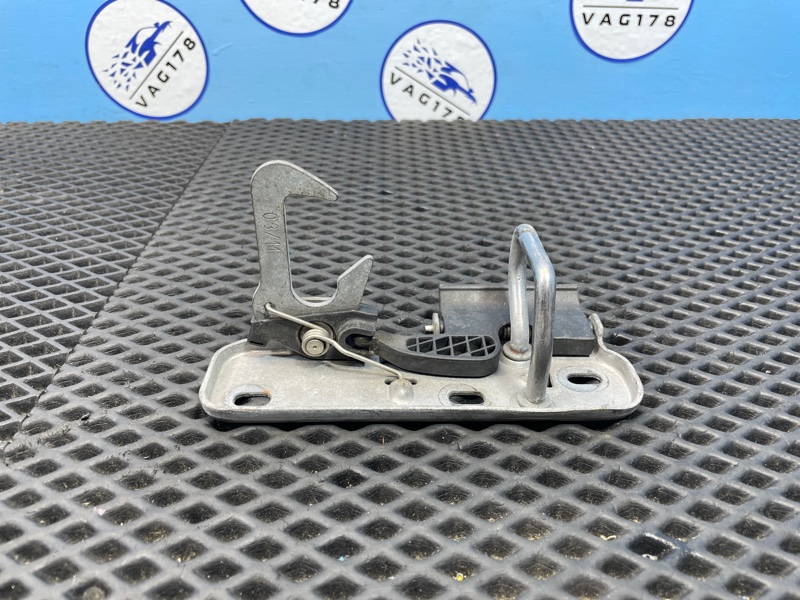 Крючок капота, 1000 рублей, Санкт-Петербург