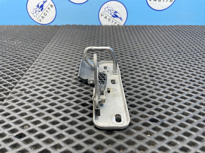 Крючок капота, 1000 рублей, Санкт-Петербург