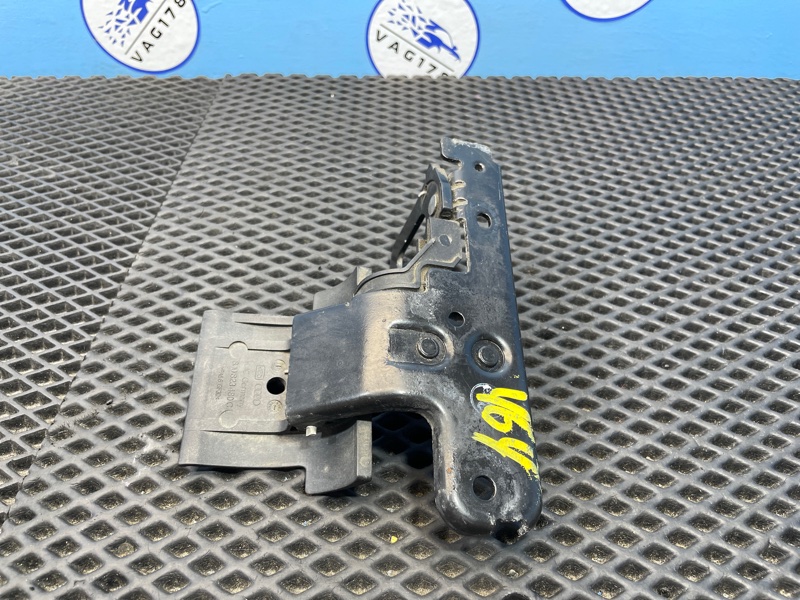 Крючок капота, 900 рублей, Санкт-Петербург