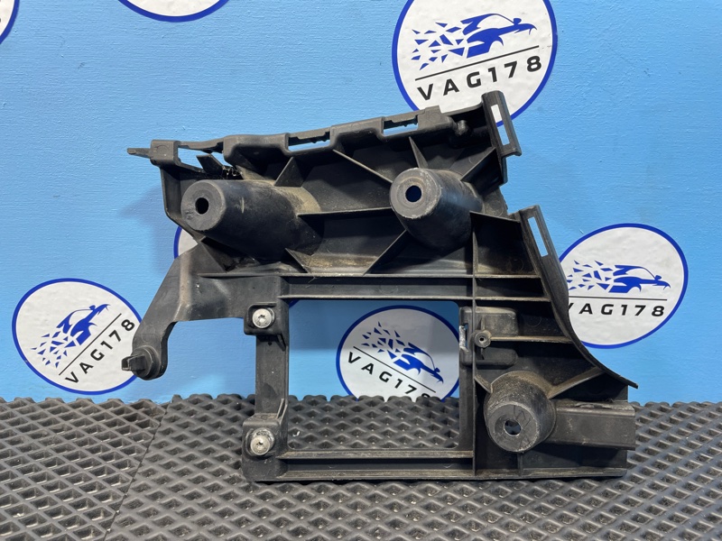 Направляющая бампера, 800 рублей, Санкт-Петербург