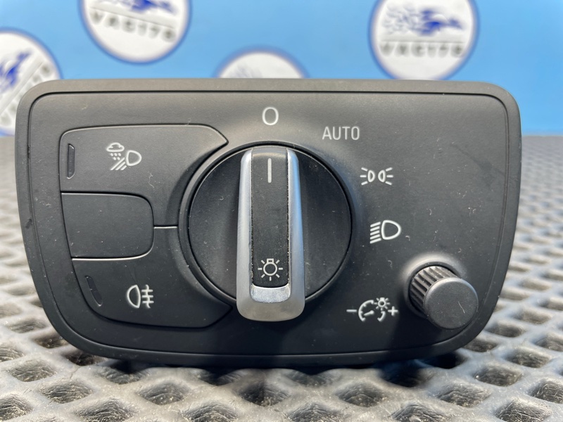 Переключатель света фар, 1000 рублей, Санкт-Петербург