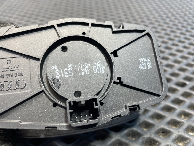 Переключатель света фар, 1000 рублей, Санкт-Петербург