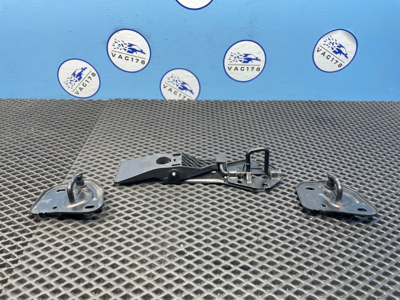 Крючок капота, 1200 рублей, Санкт-Петербург