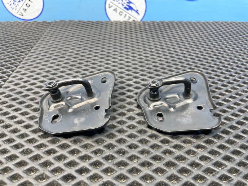 Крючок капота, 1200 рублей, Санкт-Петербург