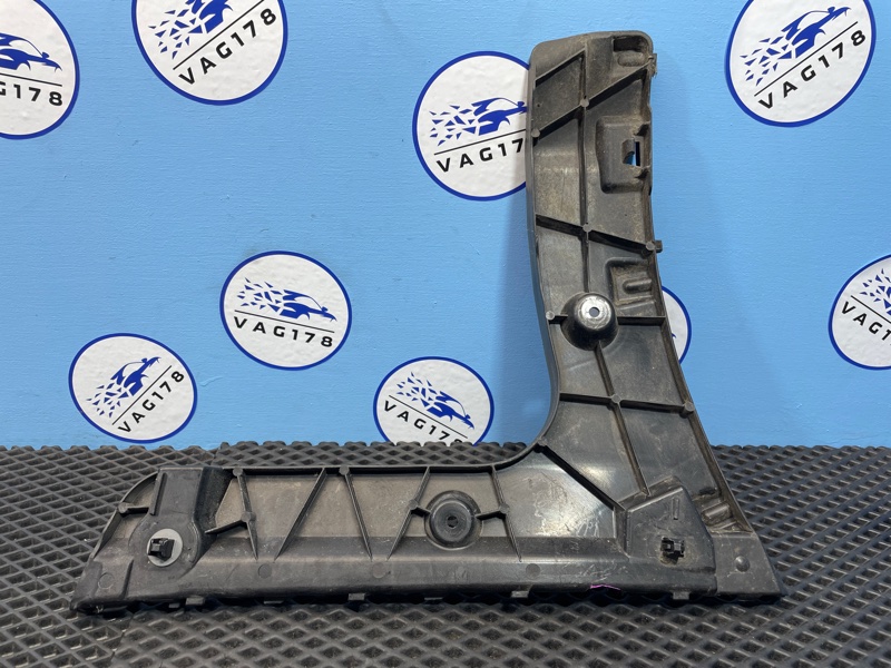 Направляющая бампера, 1000 рублей, Санкт-Петербург