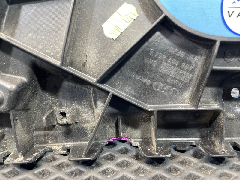 Направляющая бампера, 1000 рублей, Санкт-Петербург