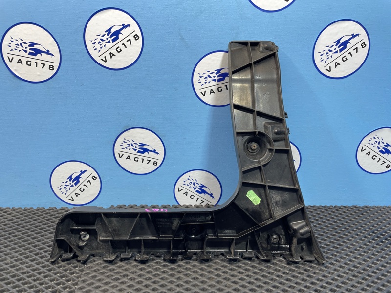 Направляющая бампера, 1200 рублей, Санкт-Петербург