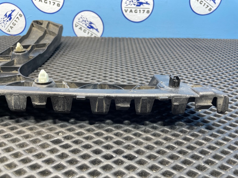 Направляющая бампера, 1200 рублей, Санкт-Петербург