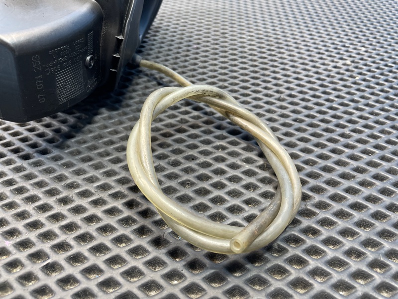 Лючок бензобака, 1500 рублей, Санкт-Петербург