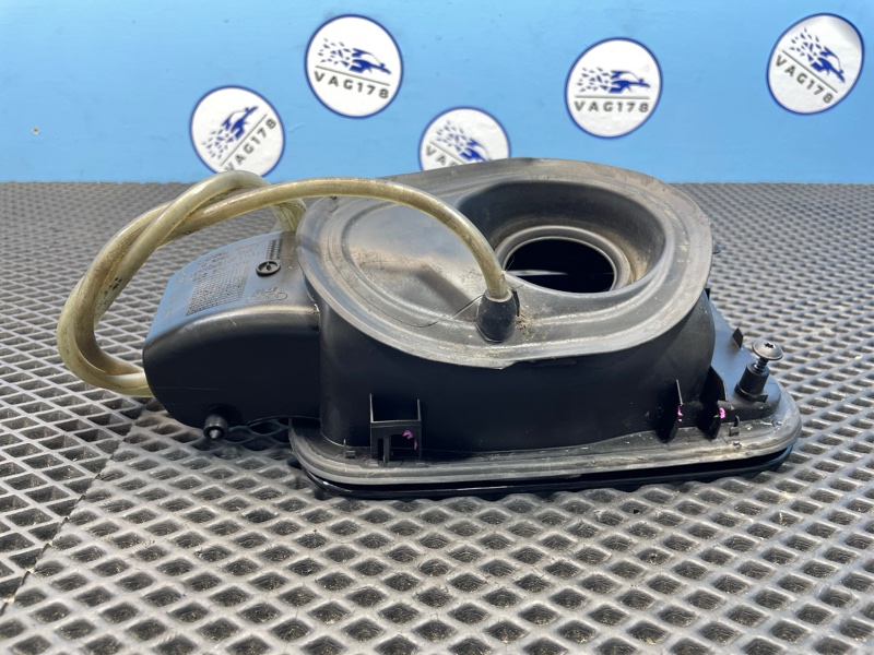 Лючок бензобака, 1500 рублей, Санкт-Петербург