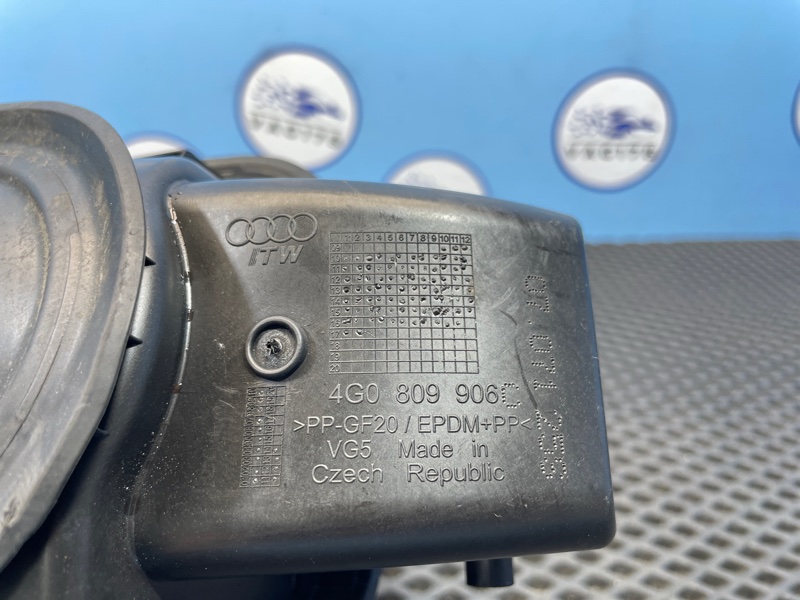 Лючок бензобака, 1500 рублей, Санкт-Петербург