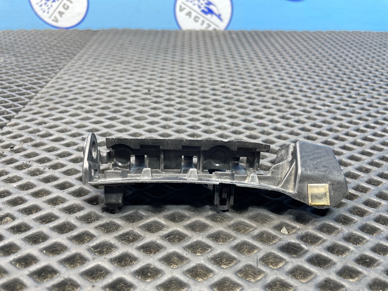 Кронштейн бампера, 1000 рублей, Санкт-Петербург