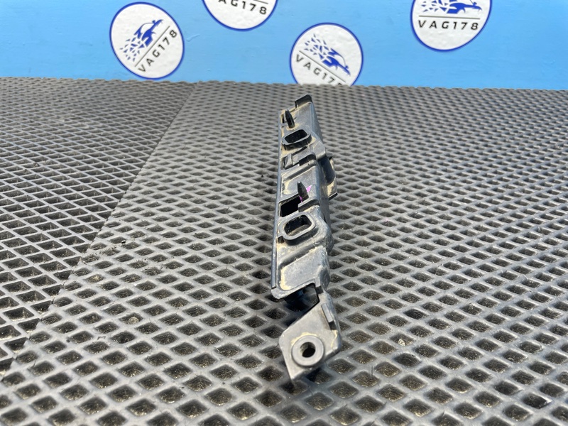 Направляющая бампера, 1000 рублей, Санкт-Петербург