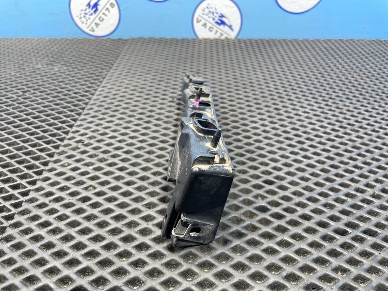 Направляющая бампера, 1000 рублей, Санкт-Петербург