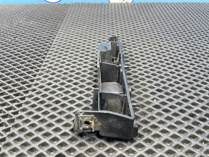 Направляющая бампера, 1000 рублей, Санкт-Петербург