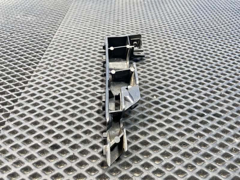 Направляющая бампера, 1000 рублей, Санкт-Петербург