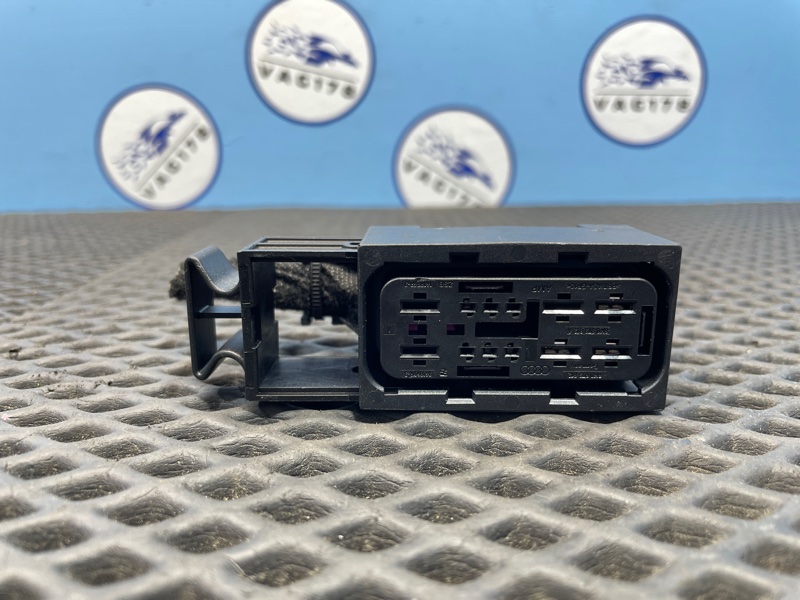 Стабилизатор напряжения, 1000 рублей, Санкт-Петербург