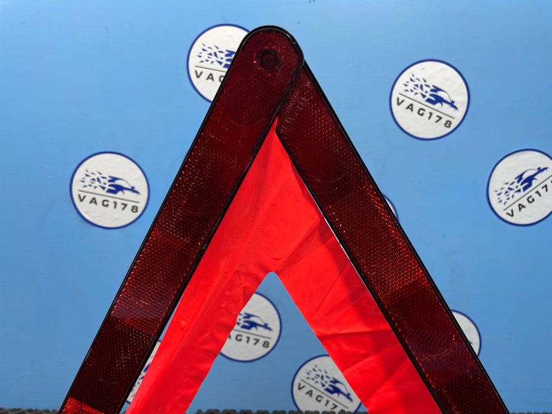 Знак аварийной остановки, 1000 рублей, Санкт-Петербург