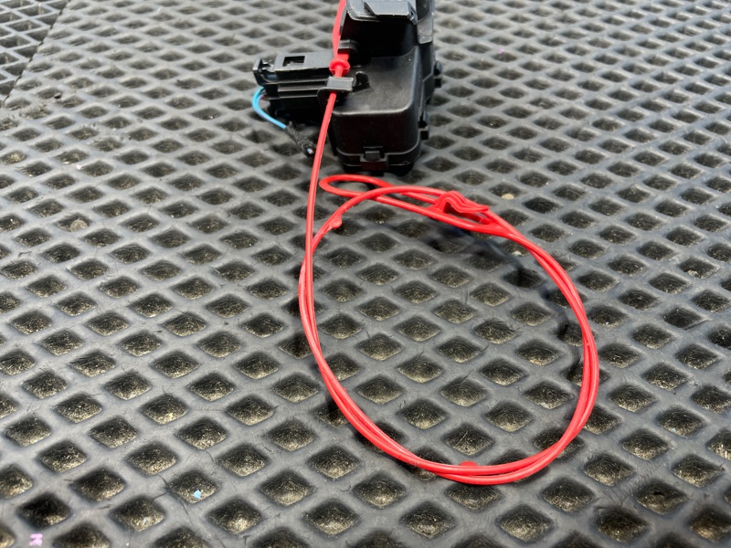 Активатор замка крышки бензобака, 1500 рублей, Санкт-Петербург