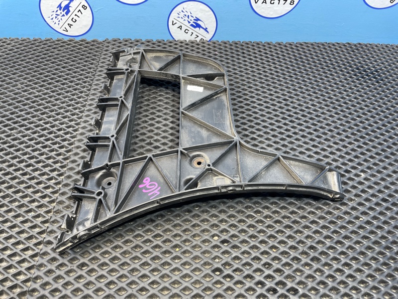 Направляющая бампера, 1000 рублей, Санкт-Петербург