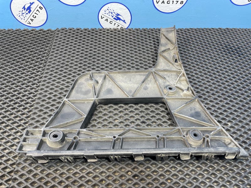 Направляющая бампера, 1000 рублей, Санкт-Петербург