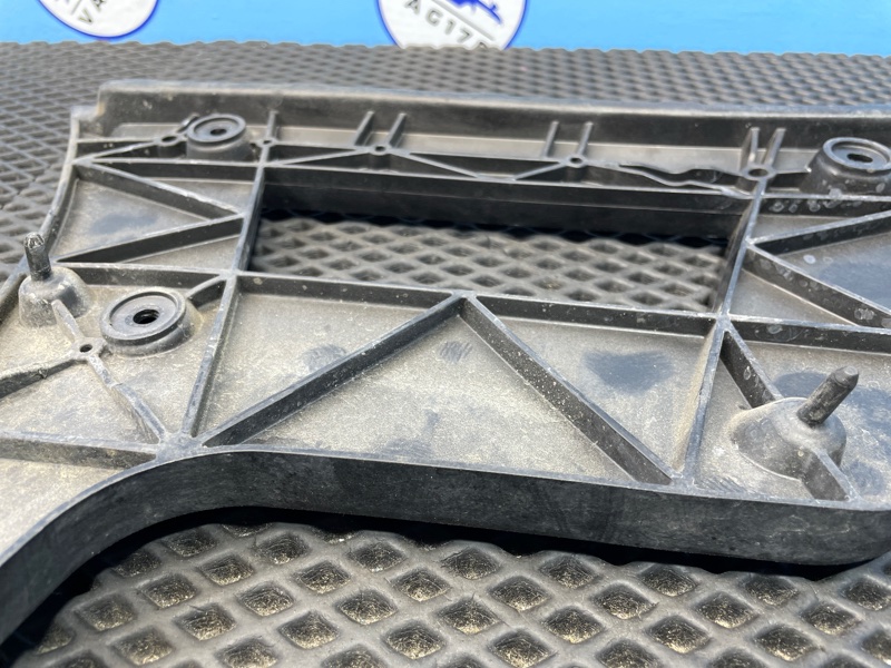 Направляющая бампера, 1000 рублей, Санкт-Петербург