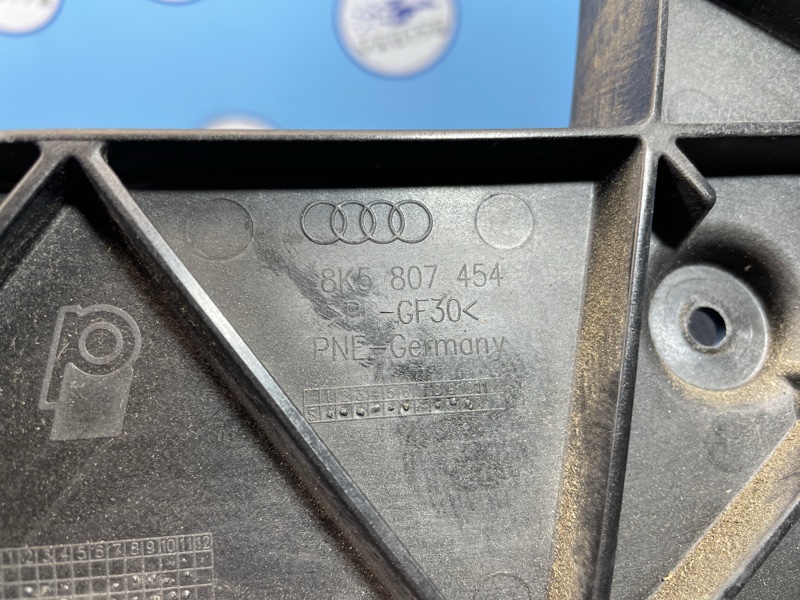 Направляющая бампера, 1000 рублей, Санкт-Петербург