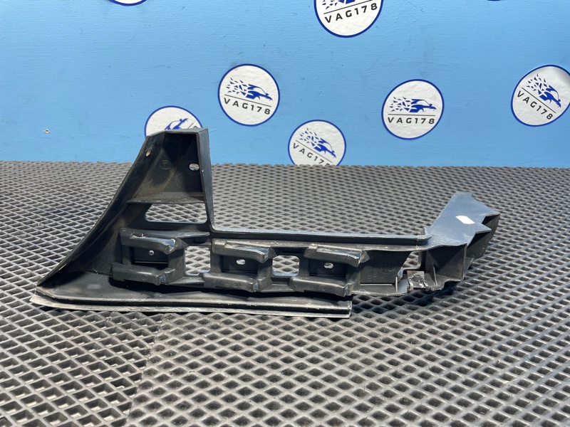 Направляющая бампера, 1000 рублей, Санкт-Петербург