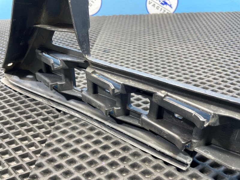 Направляющая бампера, 1000 рублей, Санкт-Петербург