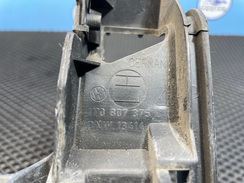 Направляющая бампера, 1000 рублей, Санкт-Петербург