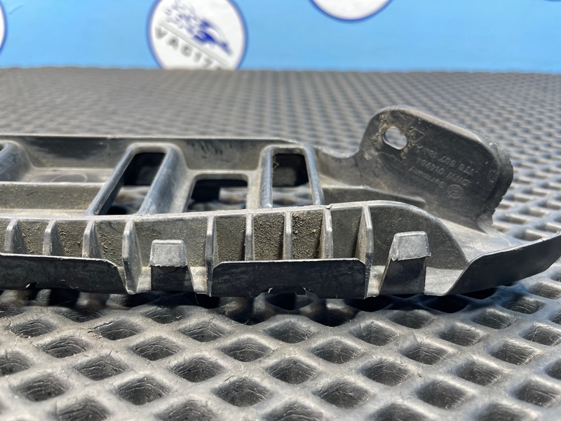 Направляющая бампера, 1000 рублей, Санкт-Петербург