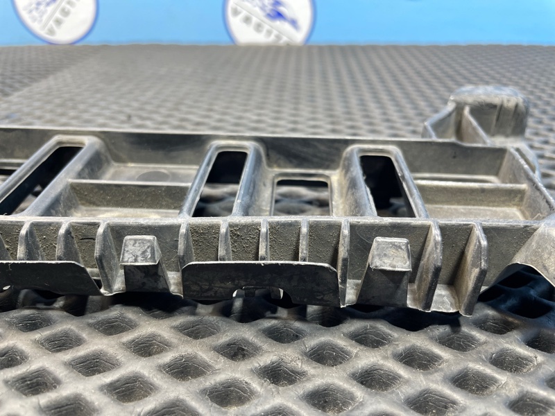 Направляющая бампера, 1000 рублей, Санкт-Петербург