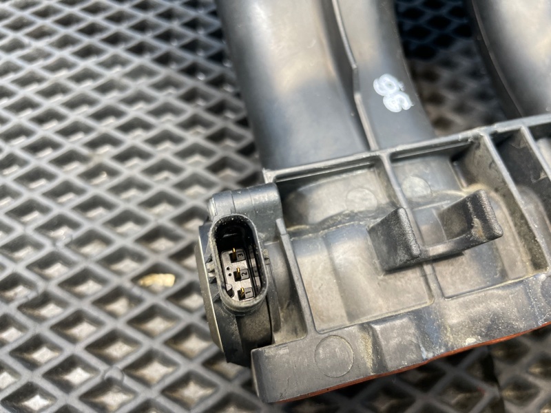 Коллектор впускной, 7000 рублей, Санкт-Петербург