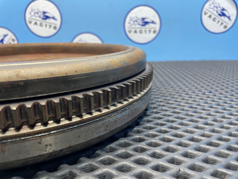 Маховик, 10000 рублей, Санкт-Петербург