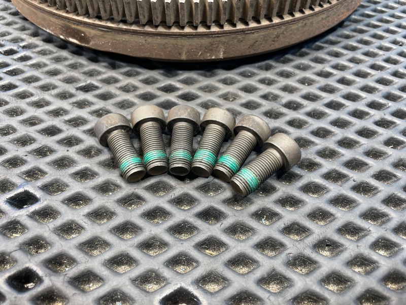 Маховик, 5000 рублей, Санкт-Петербург