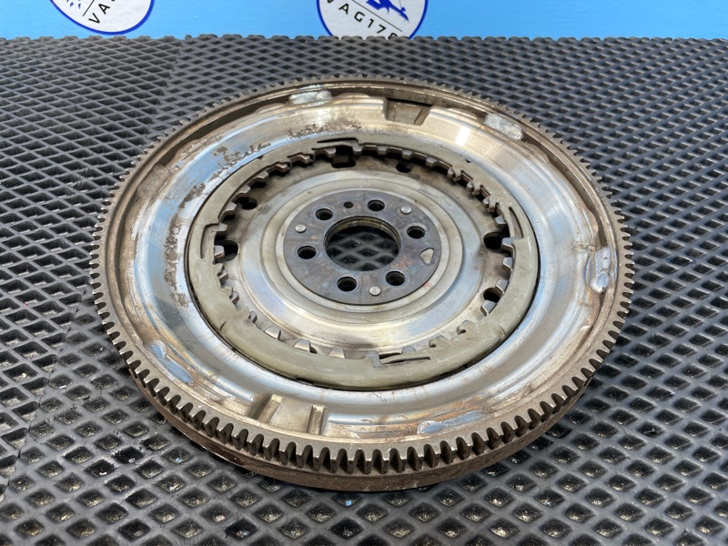 Маховик, 5000 рублей, Санкт-Петербург