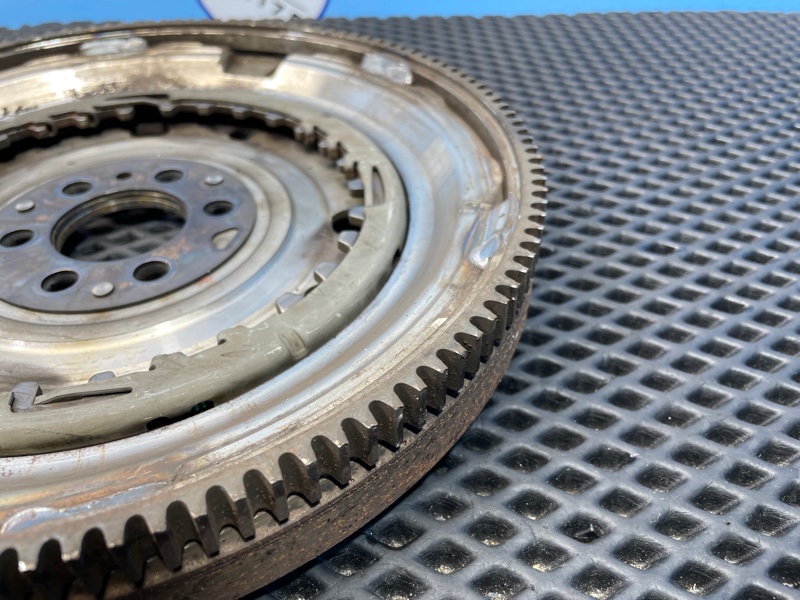 Маховик, 5000 рублей, Санкт-Петербург