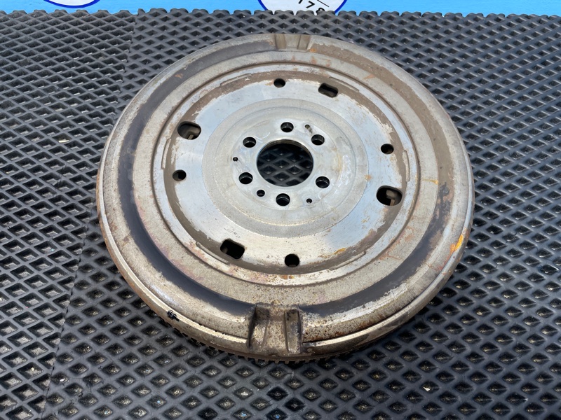 Маховик, 5000 рублей, Санкт-Петербург