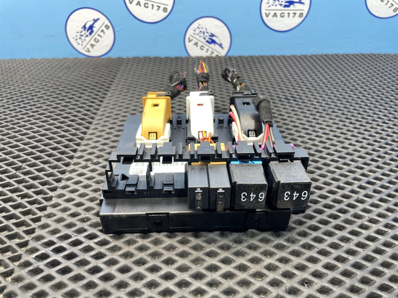 Блок управления бортовой сети, 2000 рублей, Санкт-Петербург