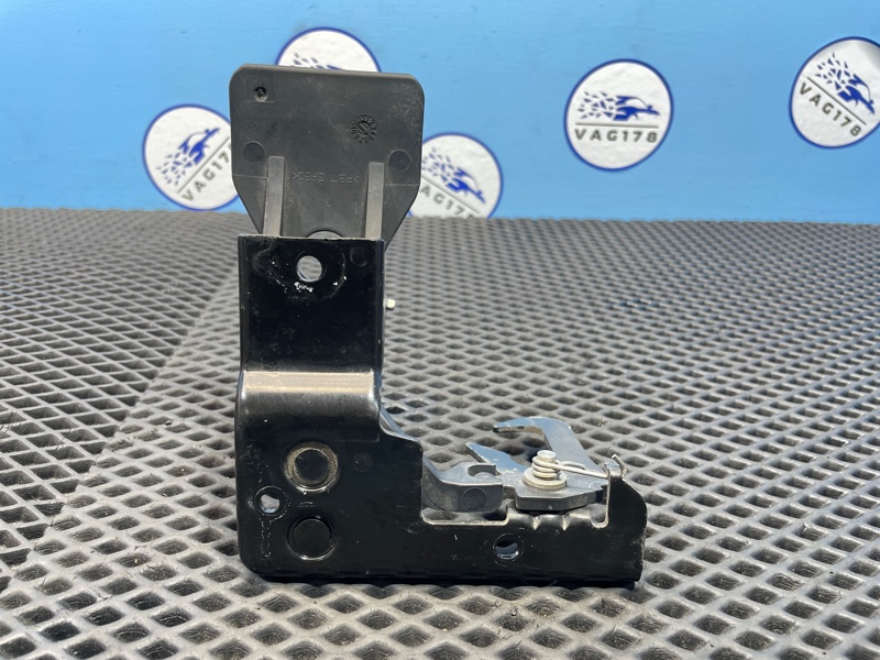 Крючок капота, 1000 рублей, Санкт-Петербург