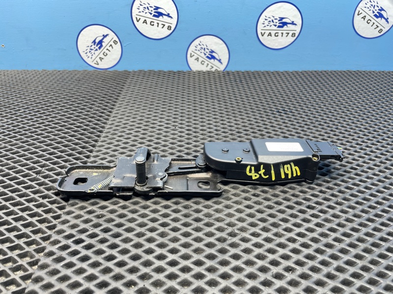 Ответная часть замка багажника, 5000 рублей, Санкт-Петербург