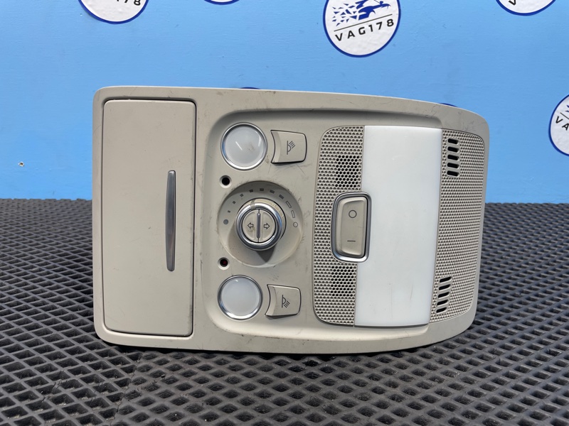 Плафон салонный, 1500 рублей, Санкт-Петербург